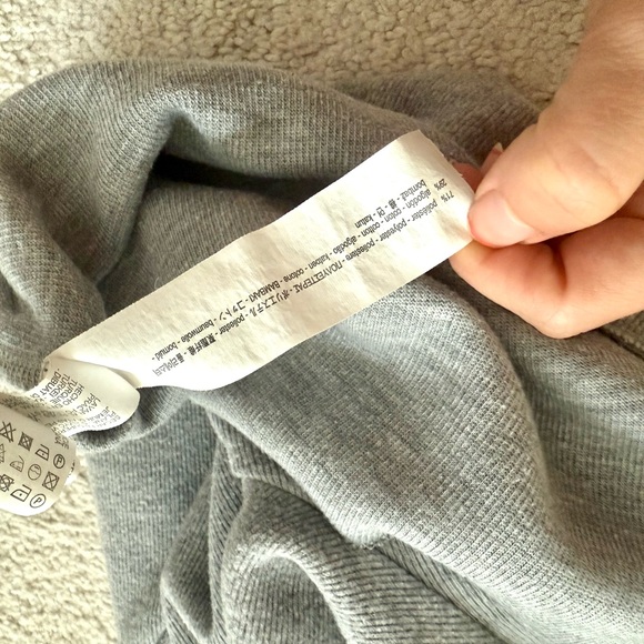 Zara Gray Short Sleeve Knit Top - Picture 4 of 4